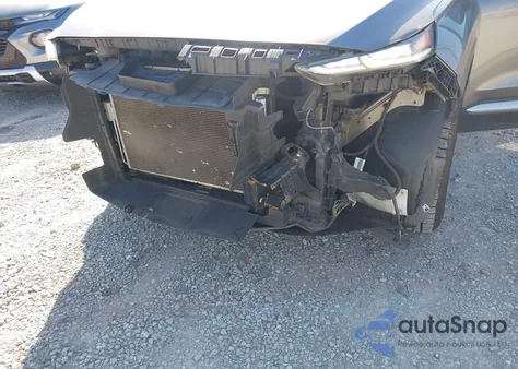 2019 Hyundai Santa Fe Se from USA, damaged, VIN 5NMS23AD8KH056907